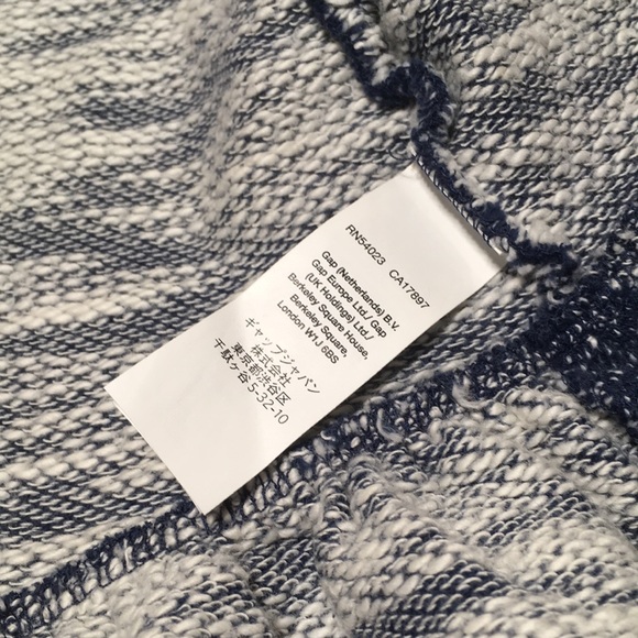 12-18m (4/$20) Knit Cotton Flouncy Hem Jacket by Gap - Picture 7 of 15